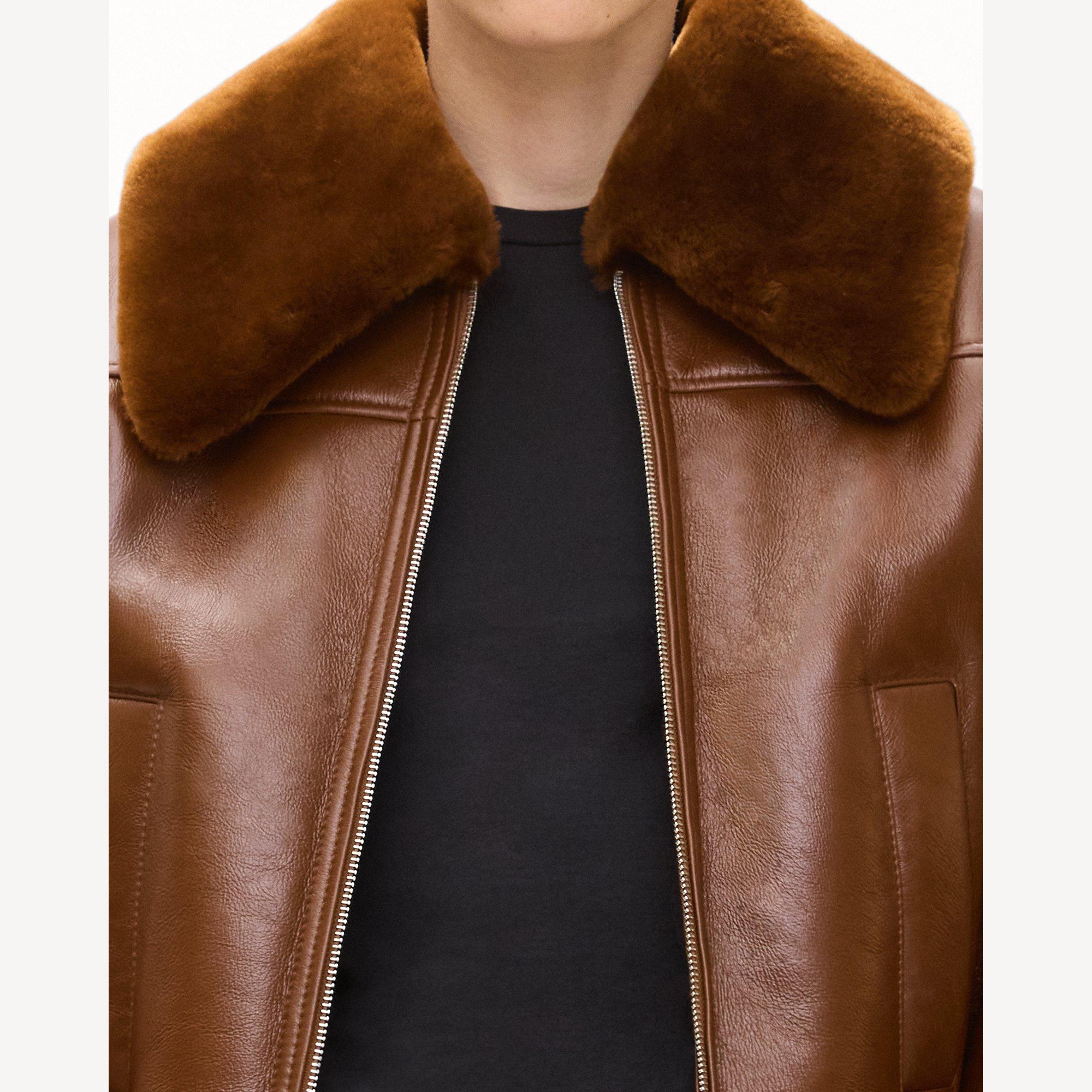 Cropped Jacket in Shearling