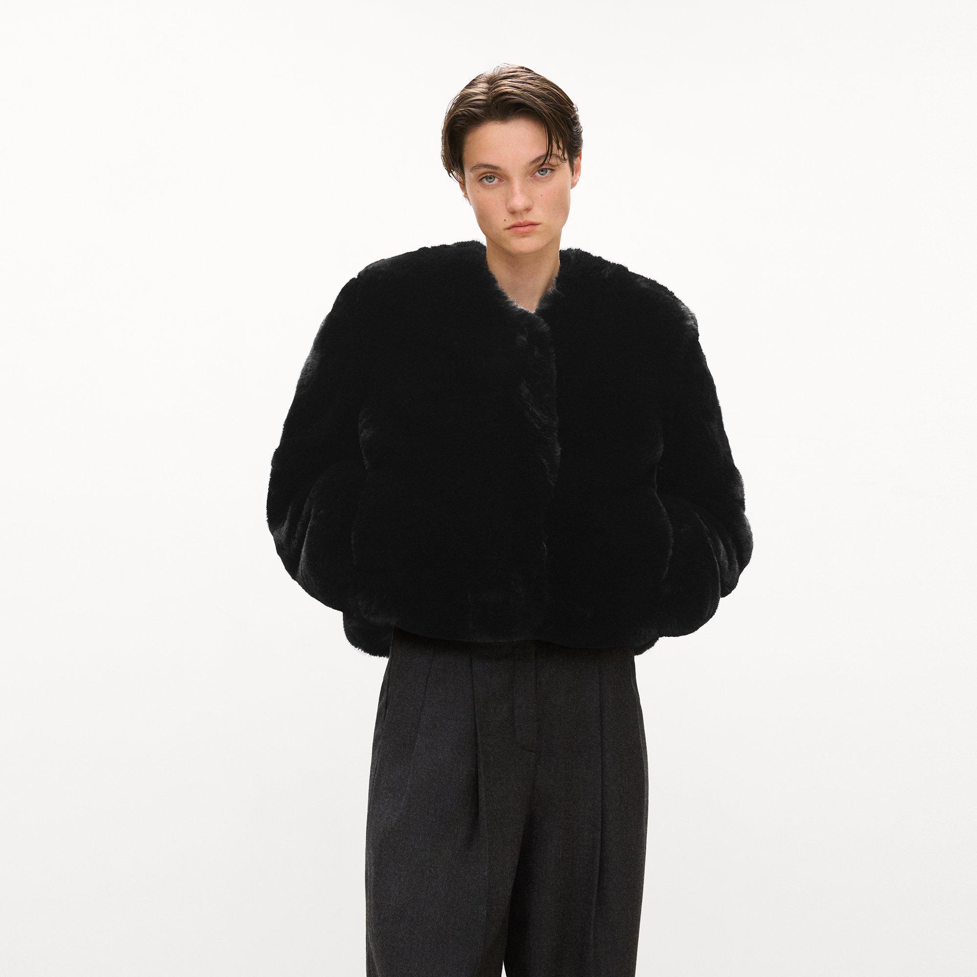 V-Neck Jacket in Faux Fur