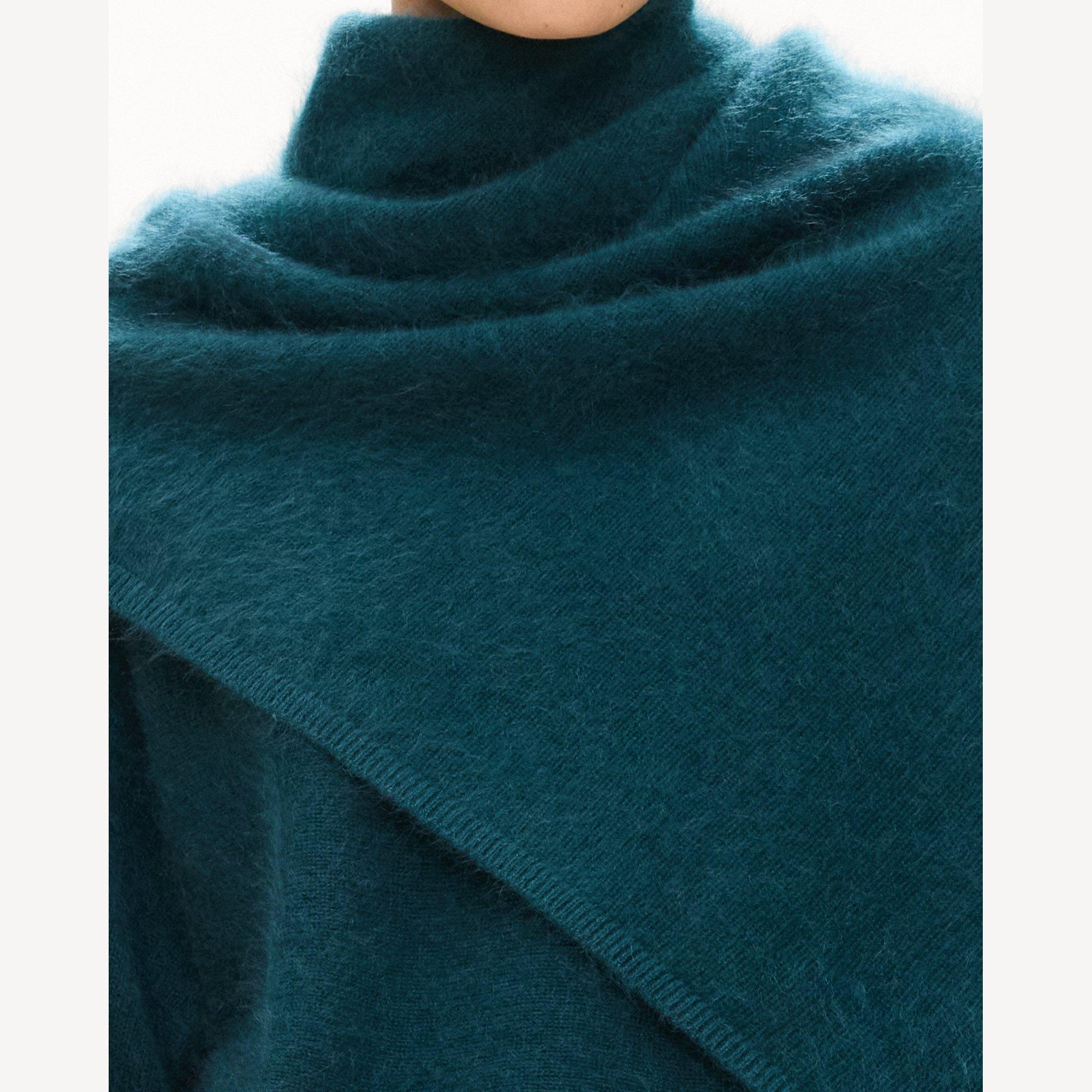 Brushed Triangle Scarf in Airy Wool-Cashmere