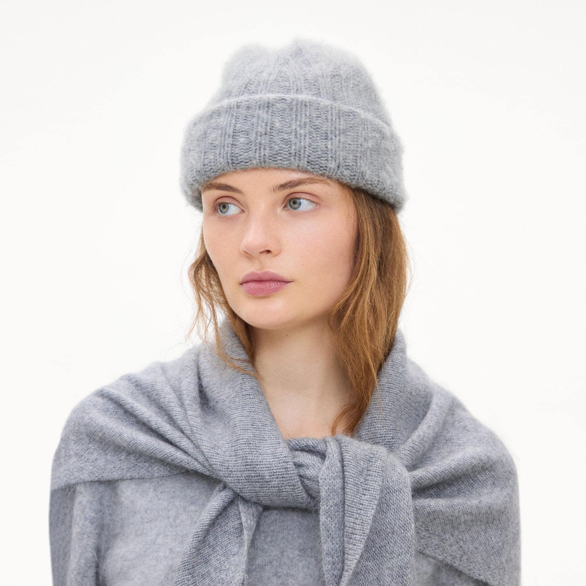 Ribbed Beanie in Brushed Wool-Cashmere