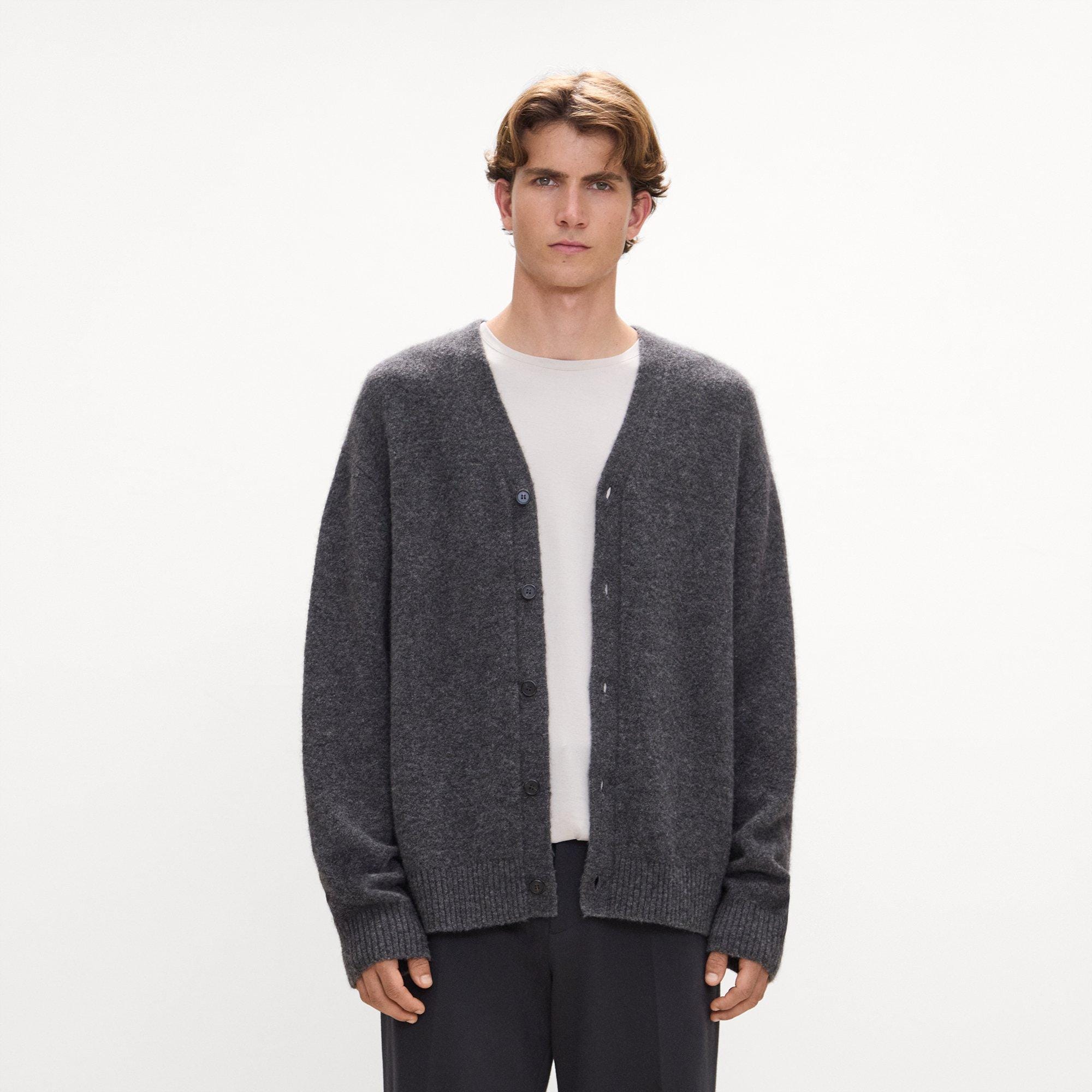 V-Neck Cardigan in Brushed Wool-Yak