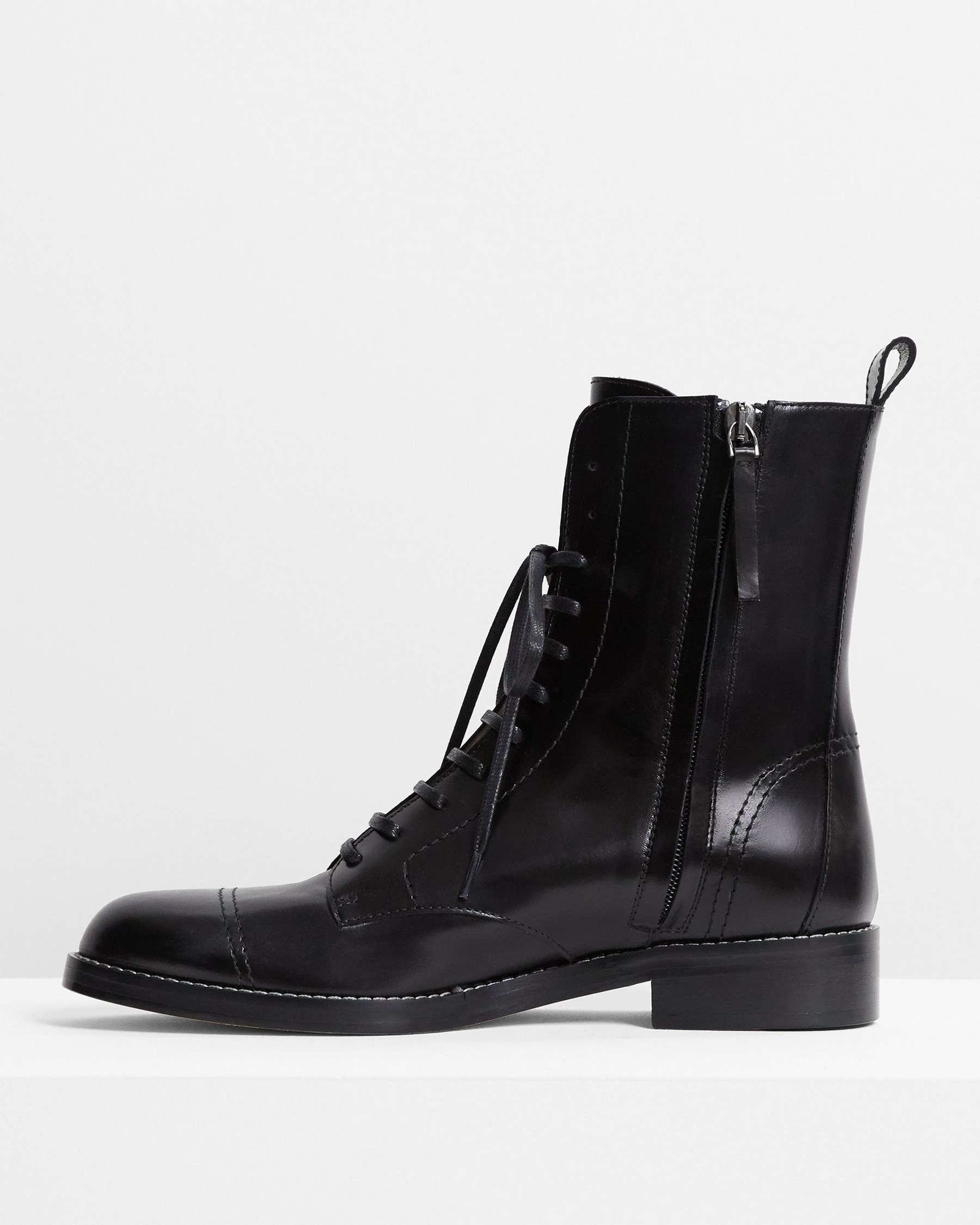 Laced Boot in Satin Leather