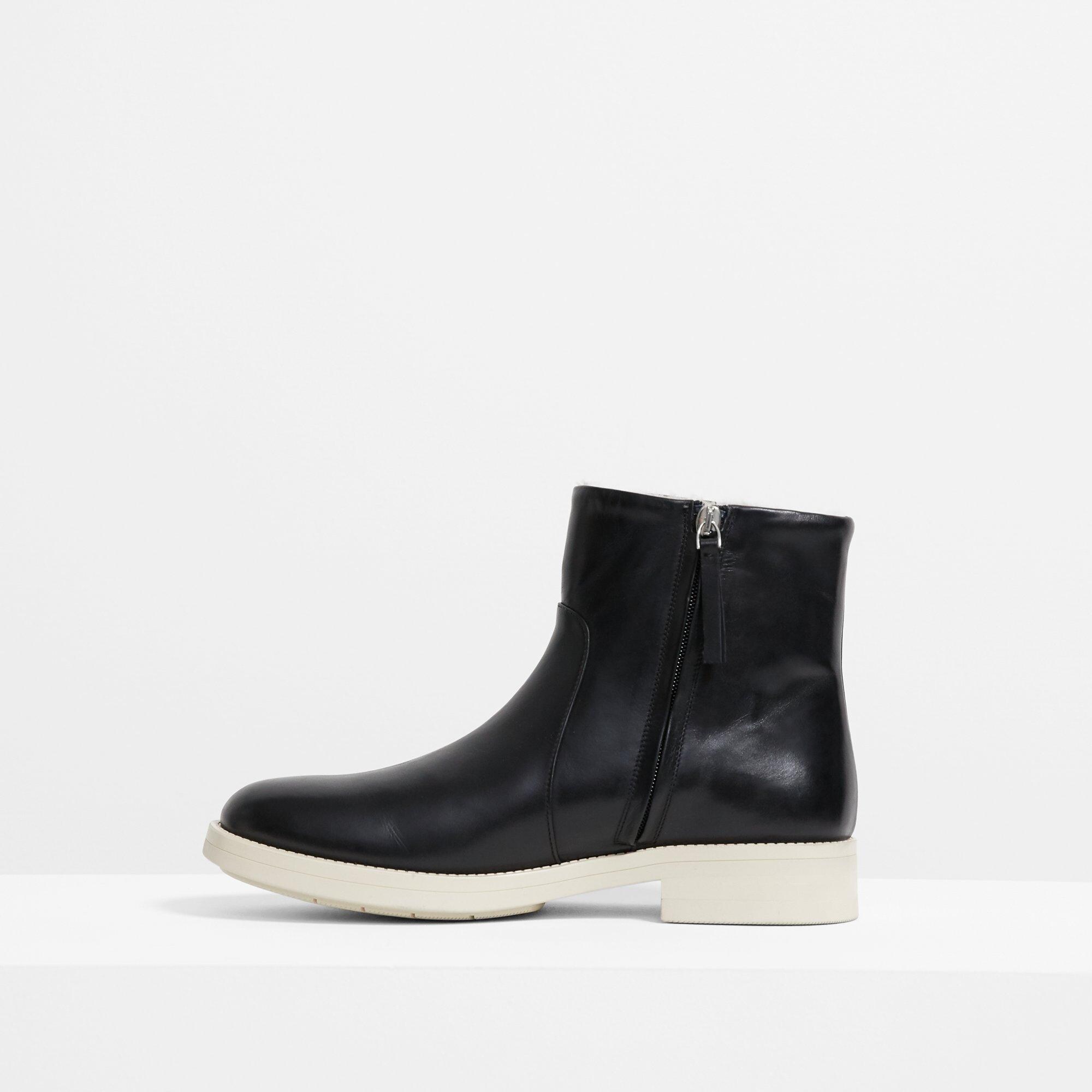 SHEARLING BOOTIE | Theory Outlet