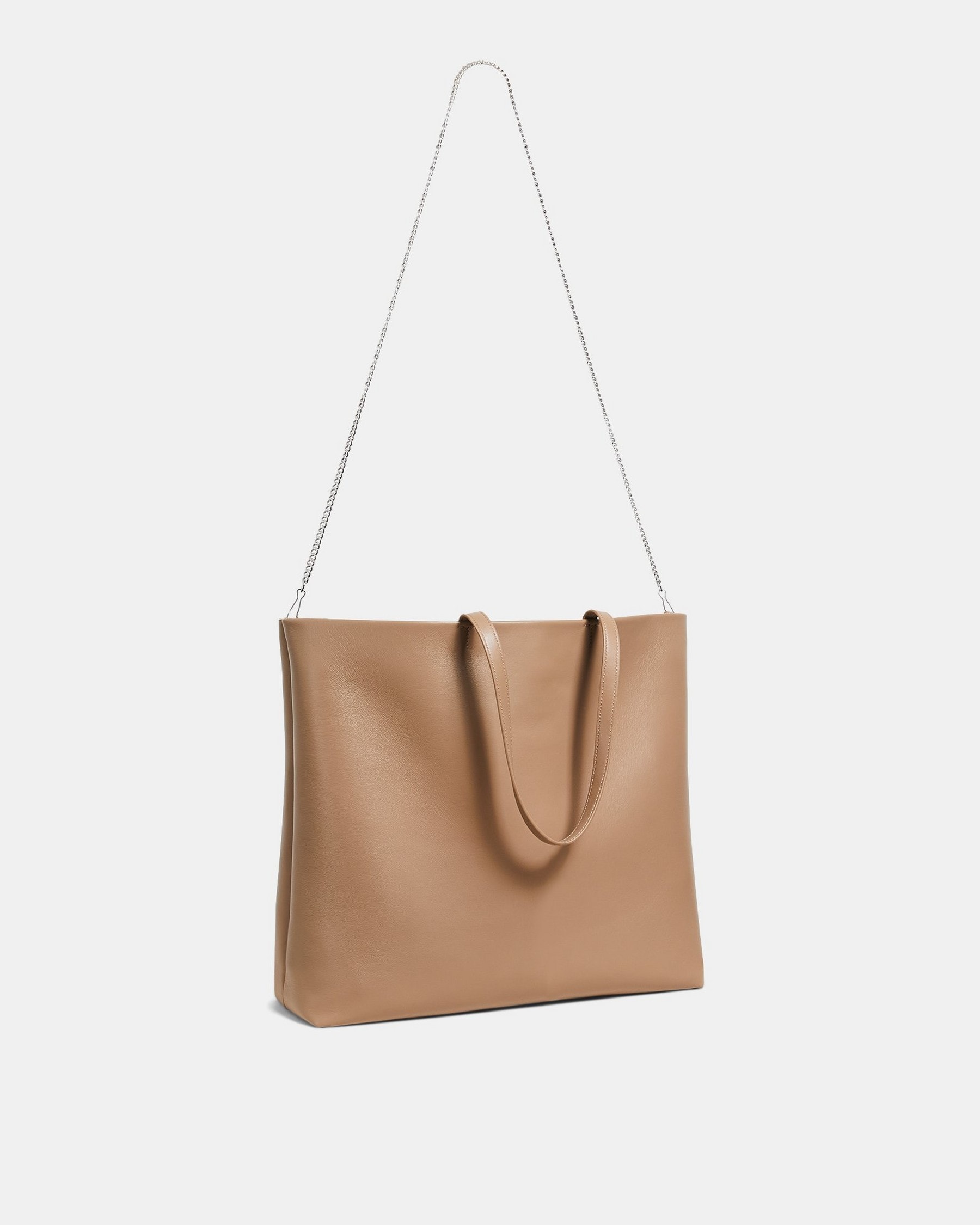 Simple Tote in Leather