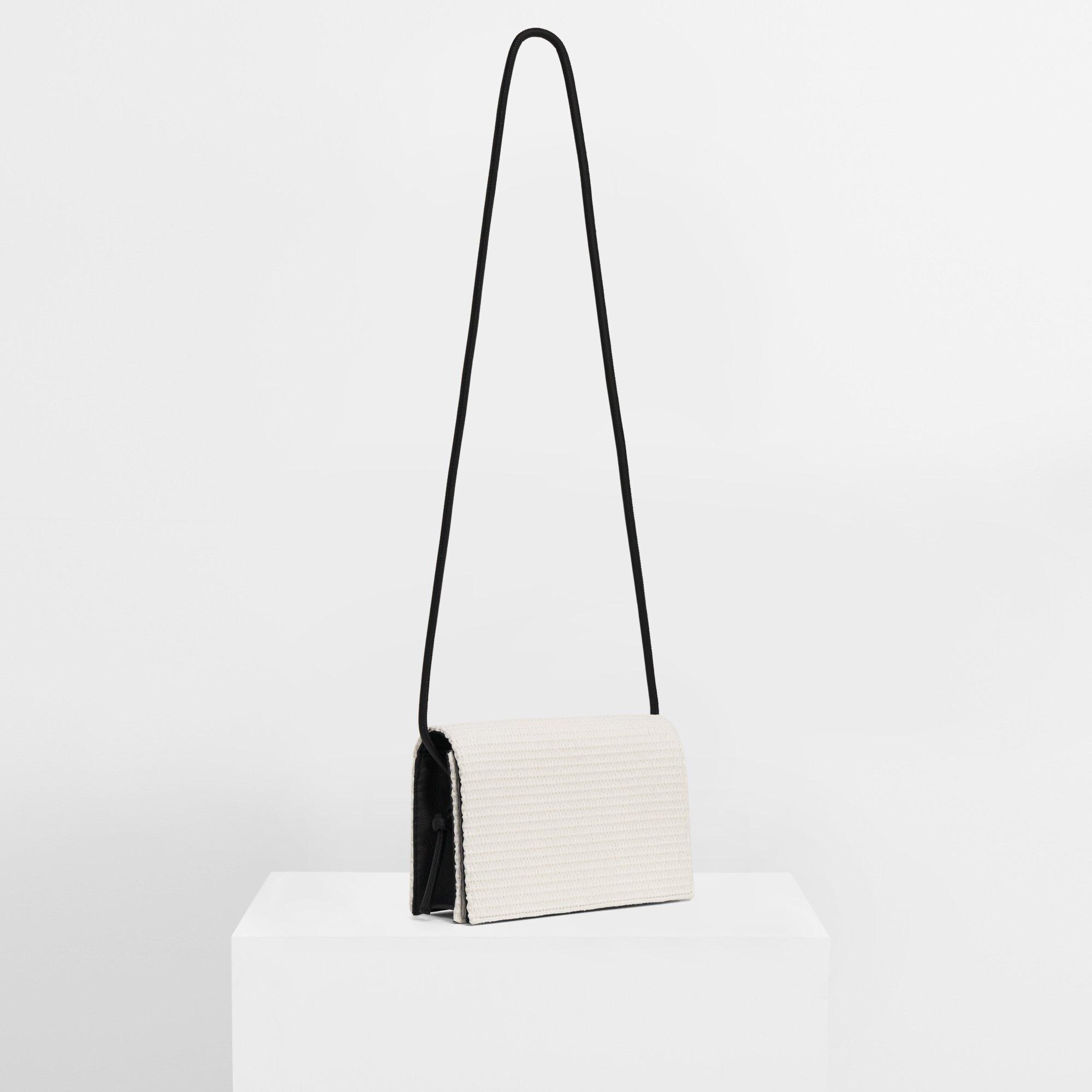 80673111 Raffia-Effect TB Zip Pouch – Keeks Designer Handbags
