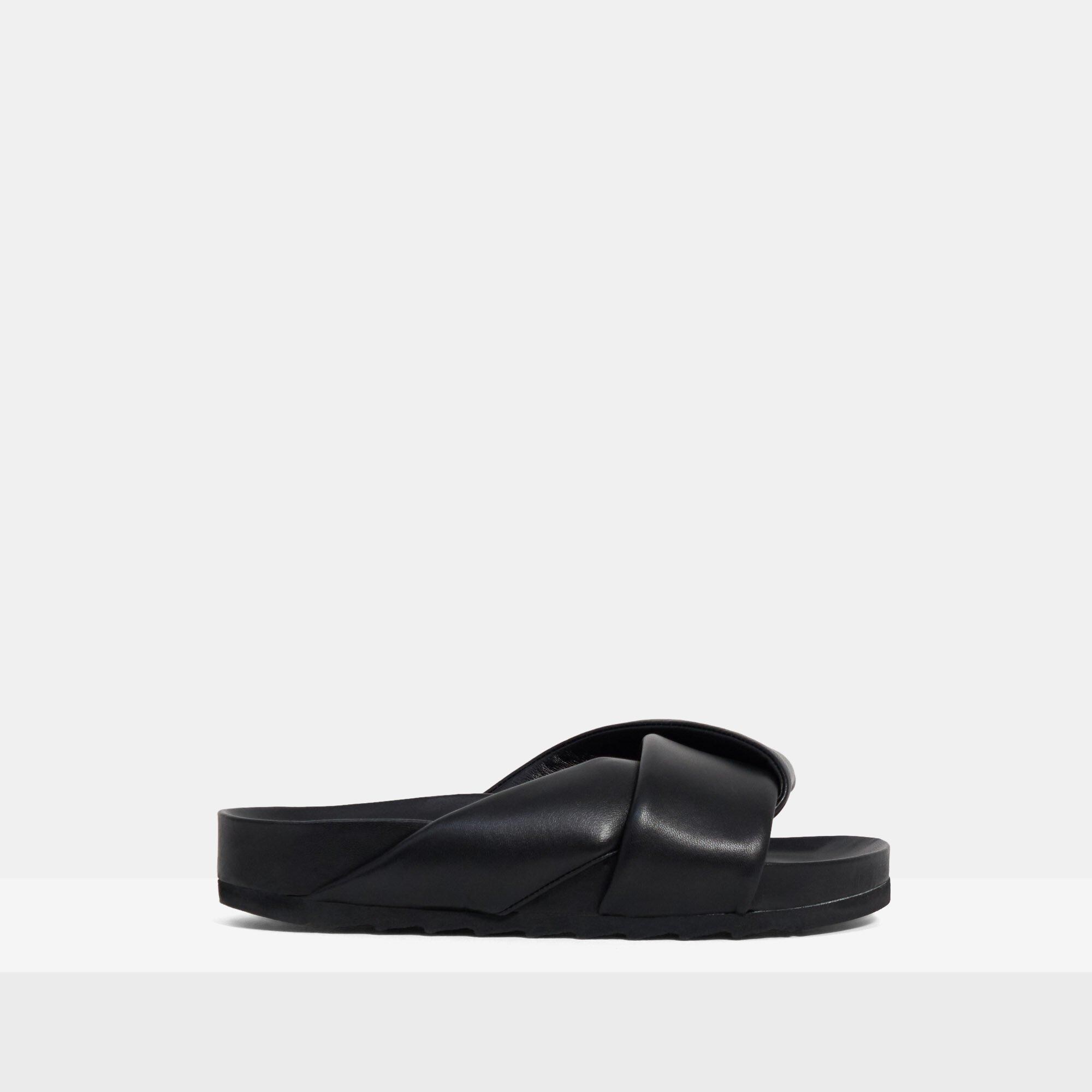 띠어리 Theory Folded Slide in Leather,BLACK