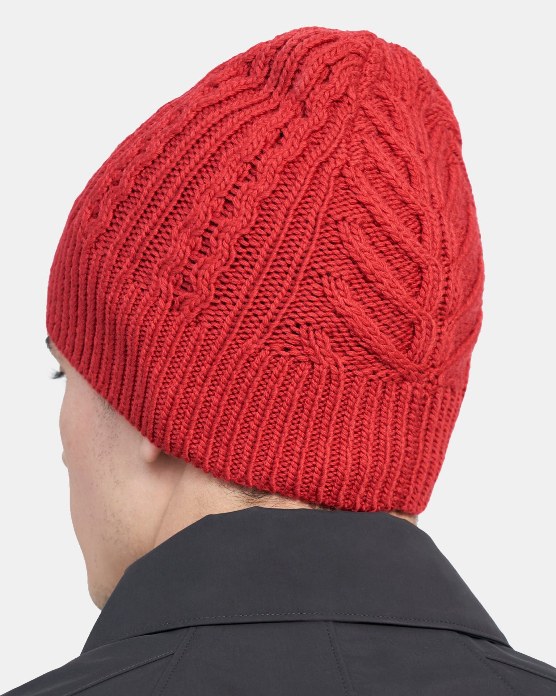 Theory Cable Knit Beanie in Merino wool