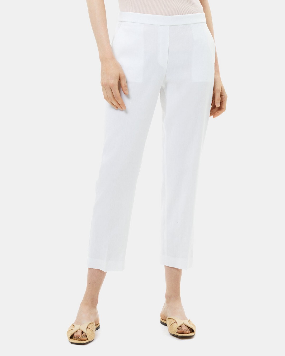 Slim Cropped Pull-On Pant in Linen