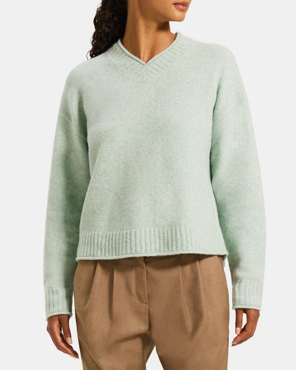 띠어리 Theory High V-Neck Sweater in Wool-Blend,LIGHT PISTACHIO