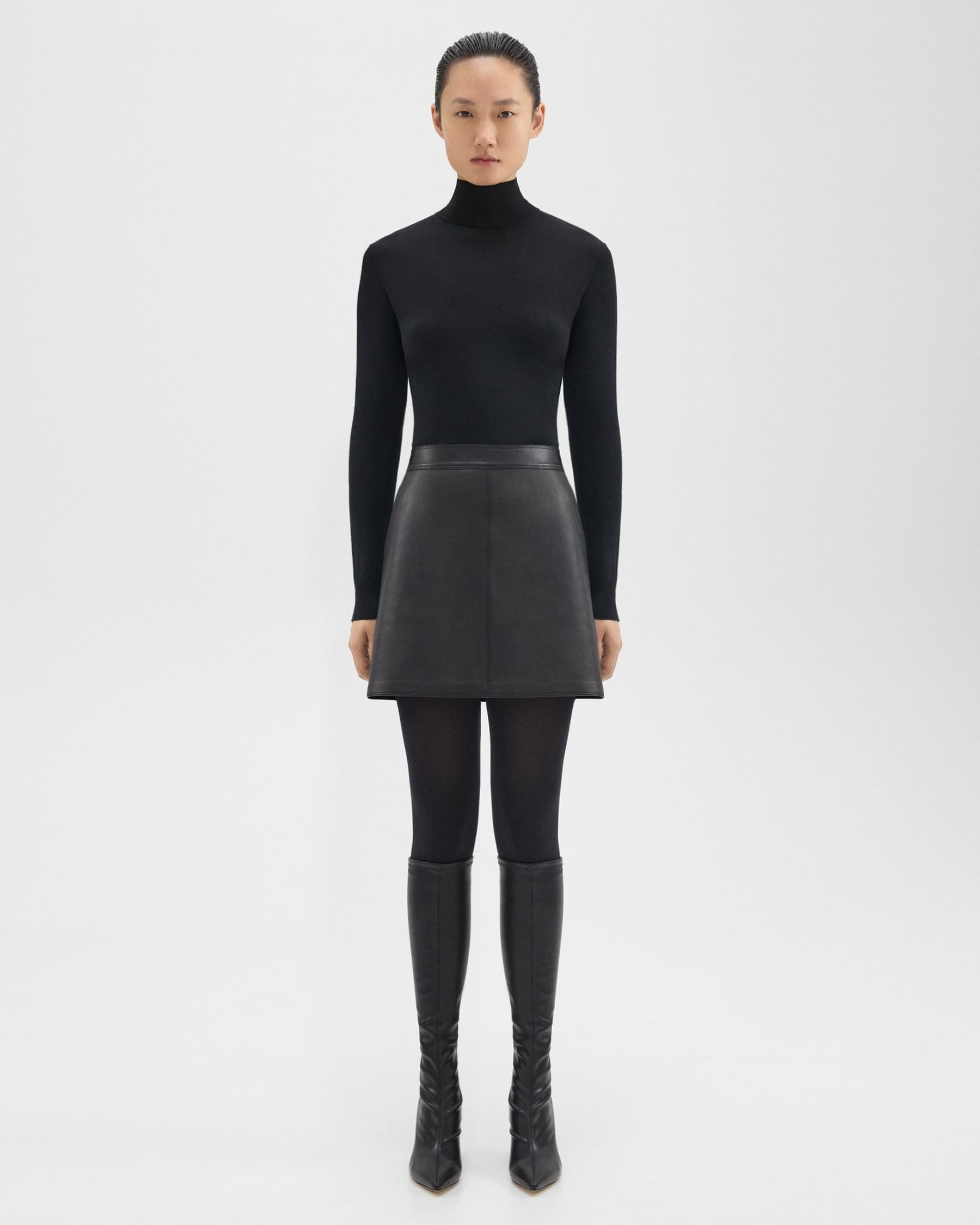 띠어리 Theory A-Line Mini Skirt in Leather,BLACK