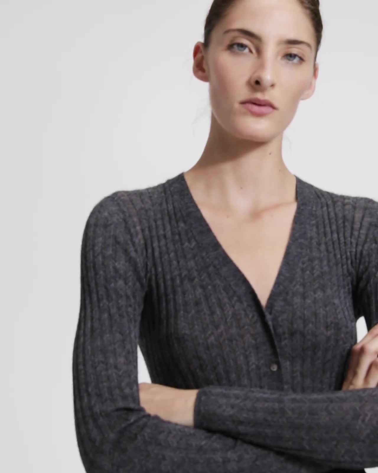 Cropped Wide Rib Cardigan