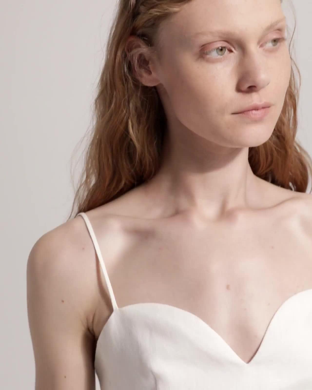 Pure Linen Sweetheart Top