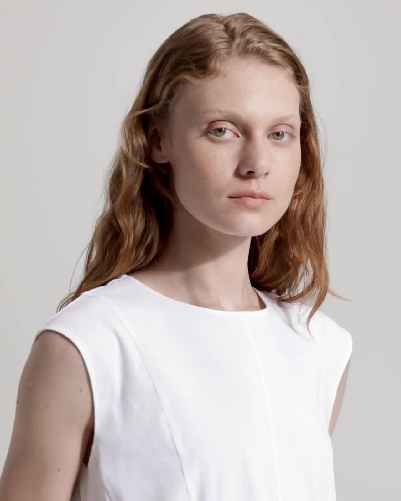 Sleeveless Peplum Dress in Good Linen