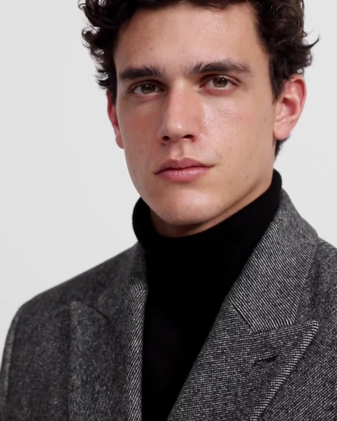 Relaxed Double-Breasted Coat in Wool Blend