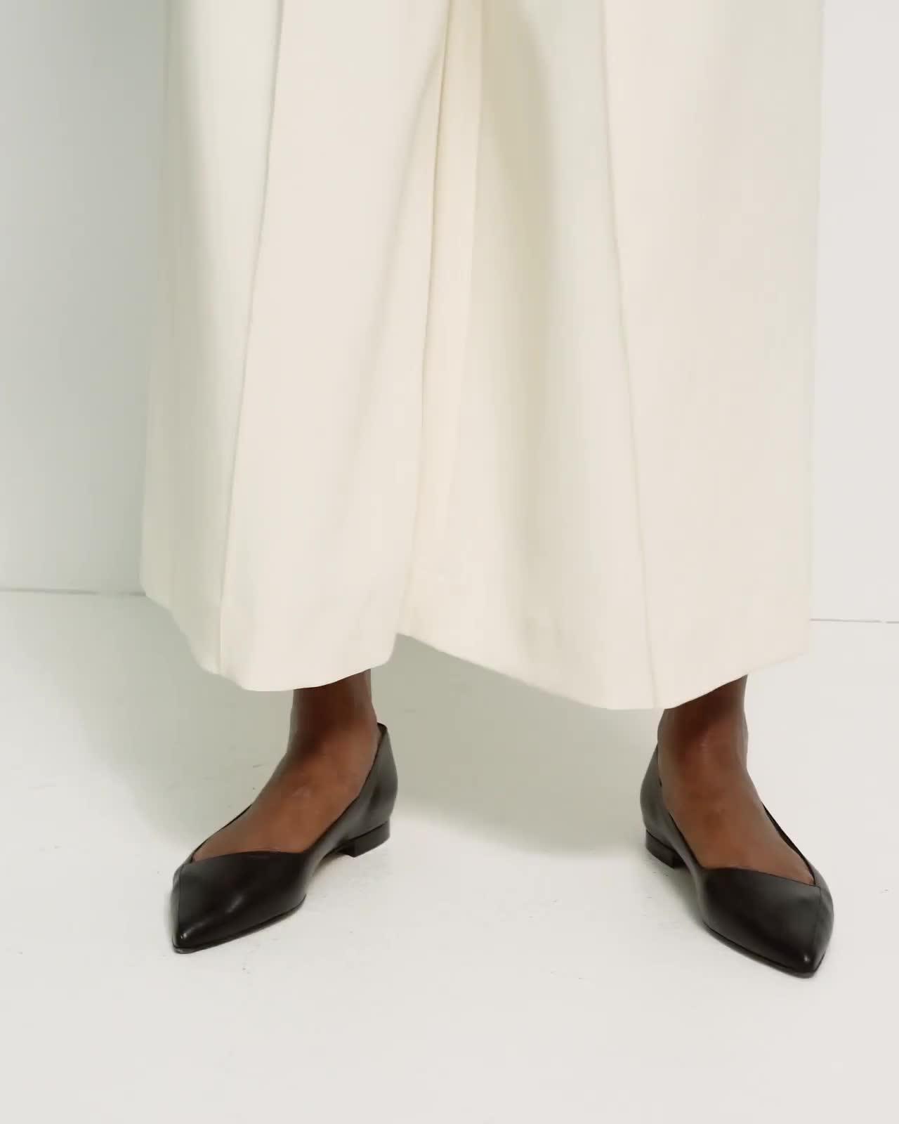 Thick crepe pleated wide-leg pant