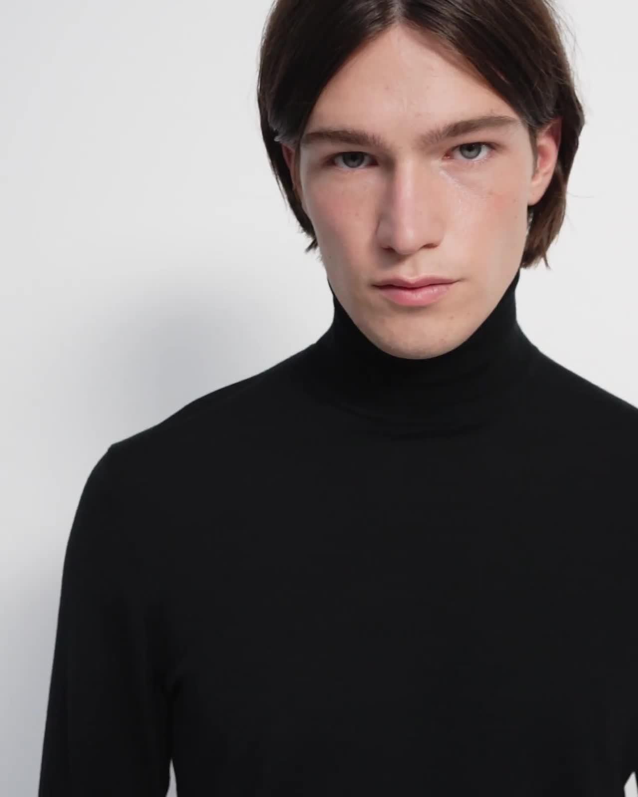 Turtleneck Sweater in Regal Wool