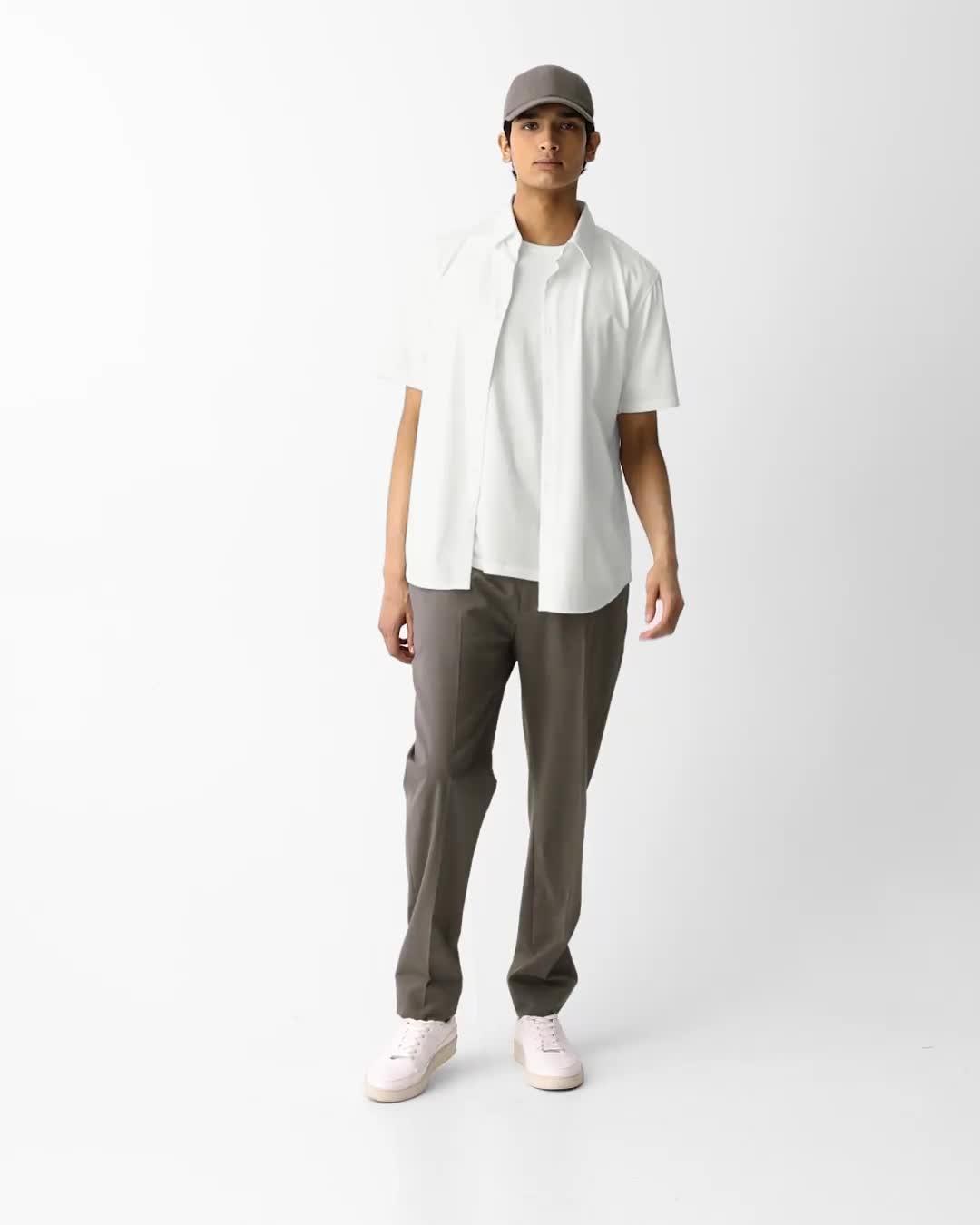 Irving Structured Knit Short-Sleeve Shirt in White 