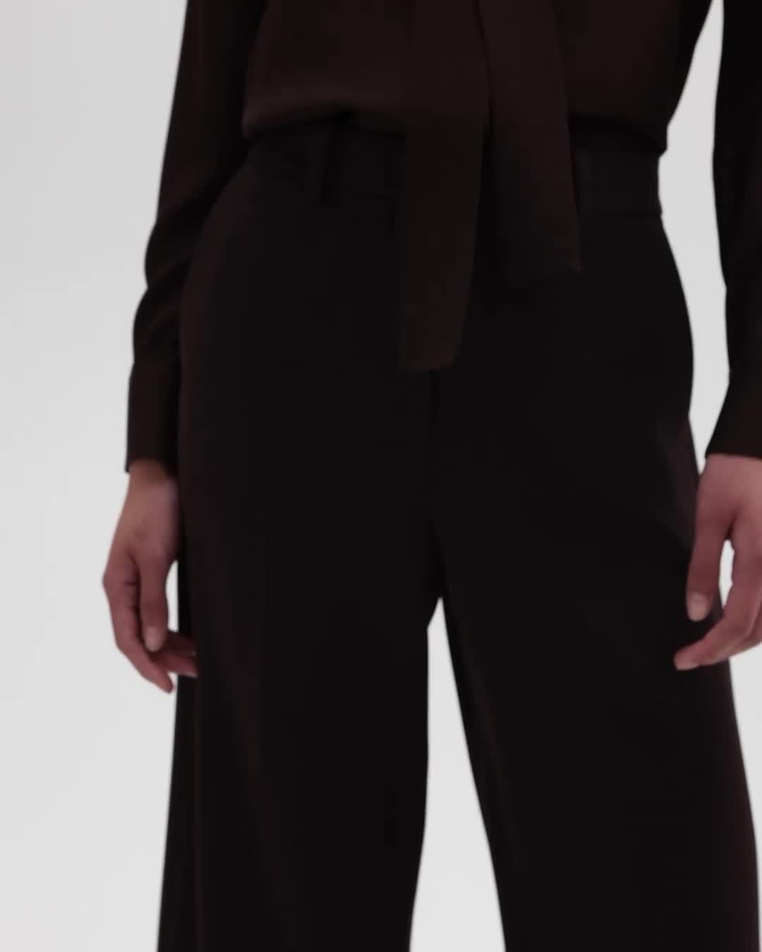 Lässige gerade Hose aus Admiral-Krepp