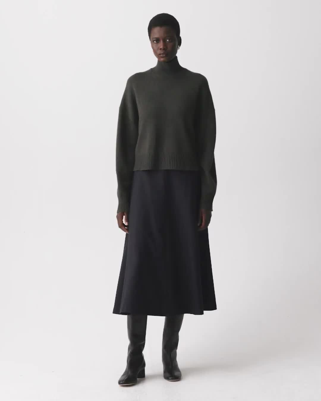 Cropped Turtleneck in Cashmere