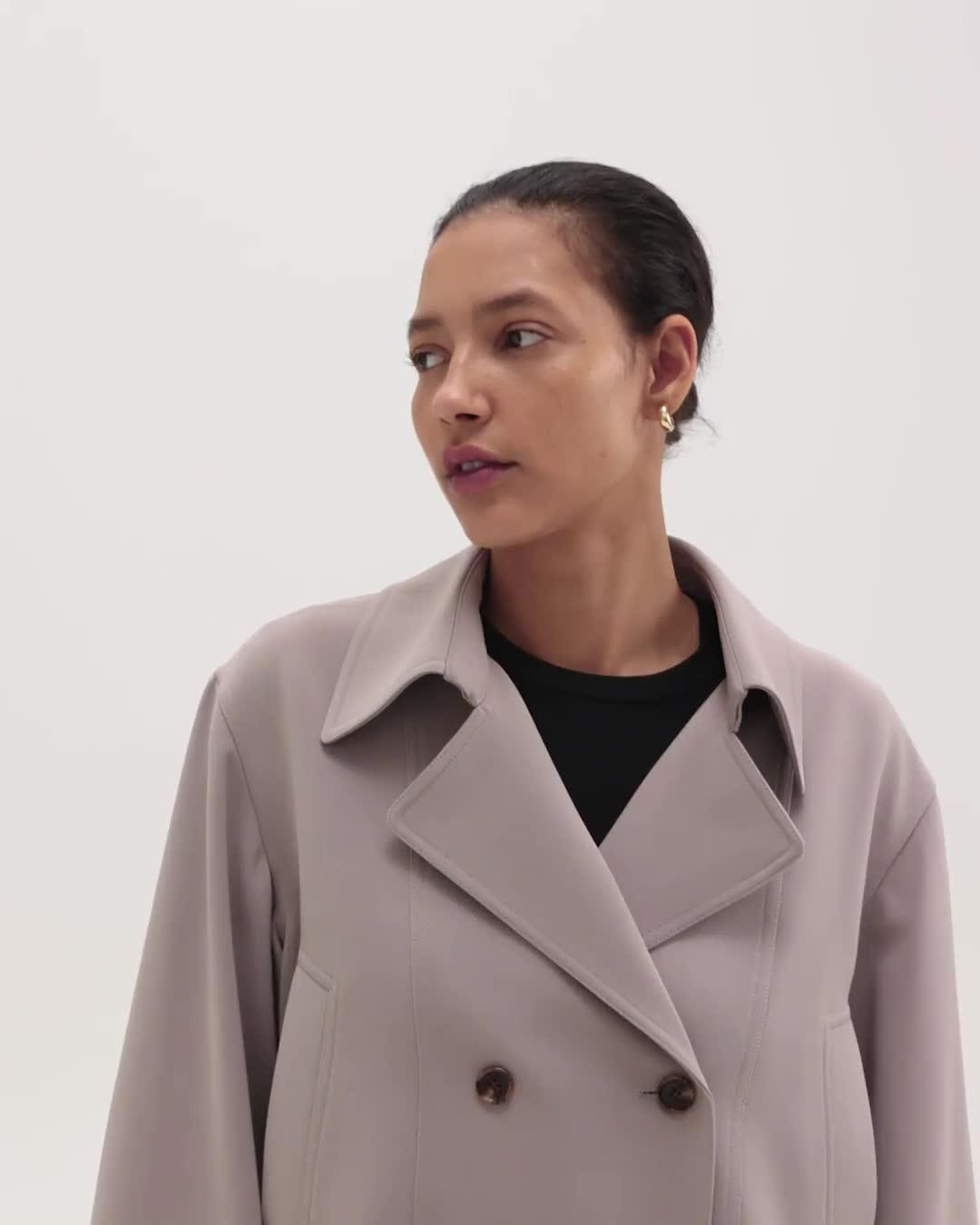 Theory｜JACKETS (Admiral Crepe (O0709408 001)) Admiral Crepe Double-Breasted Crop Trench | Theory