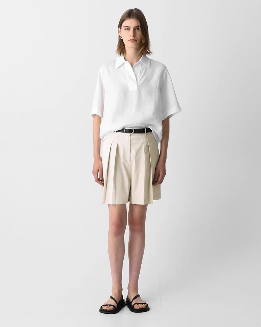 Pleated Short in Good Linen