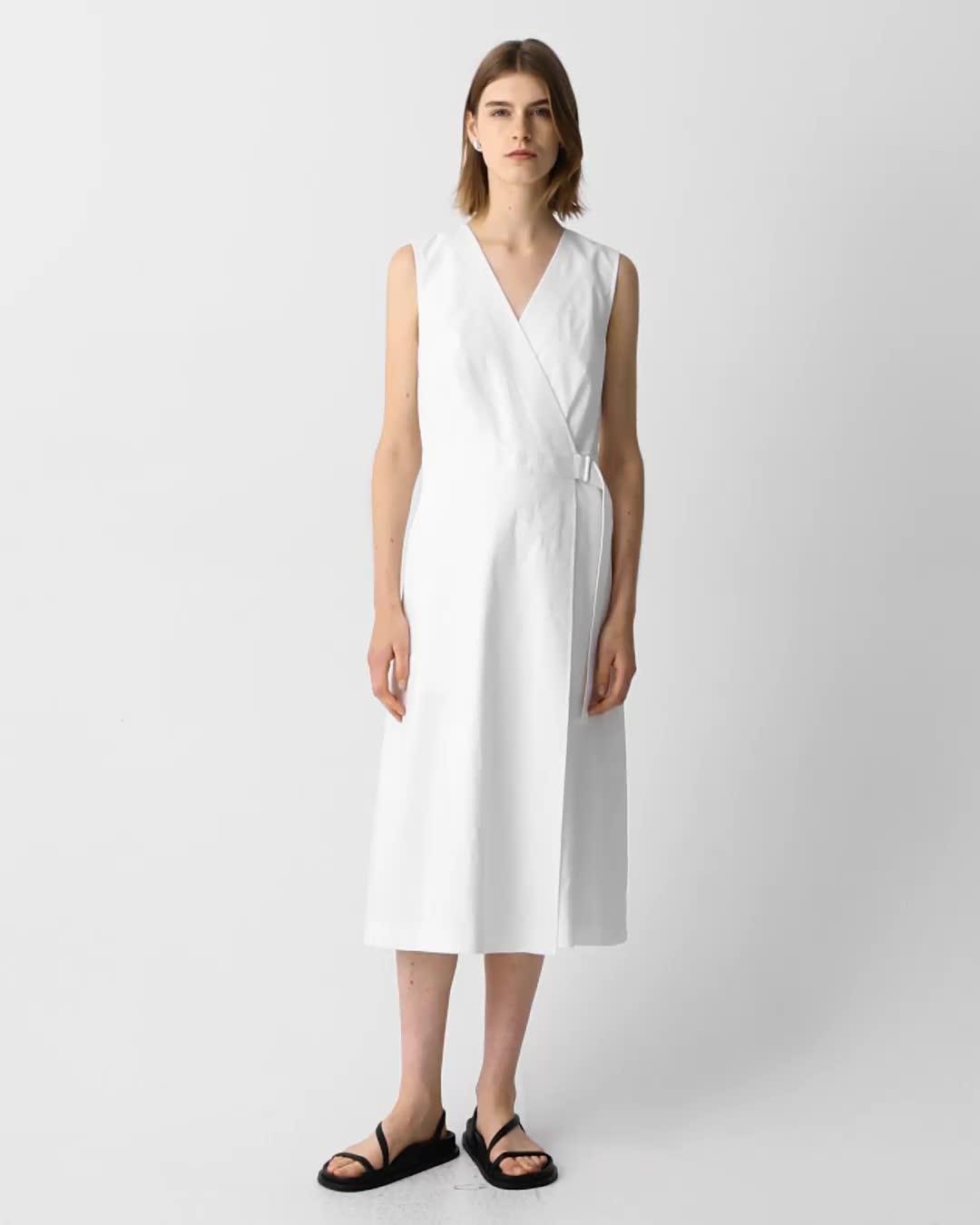Sleeveless A-Line Wrap Dress in Good Linen