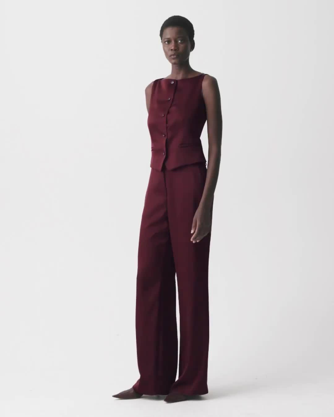 Boatneck Vest in Satin