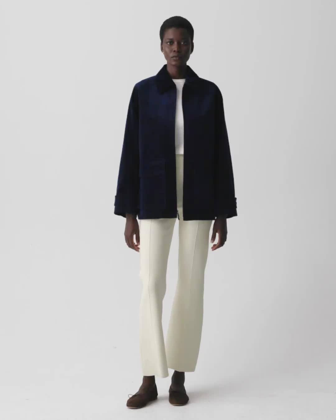 Kick Trousers in Crepe Knit