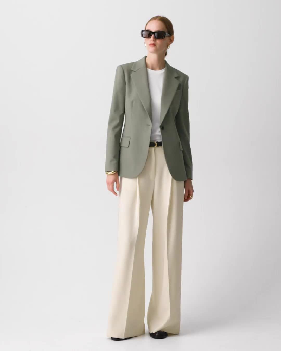 Lynnia Blazer in Wool Gabardine