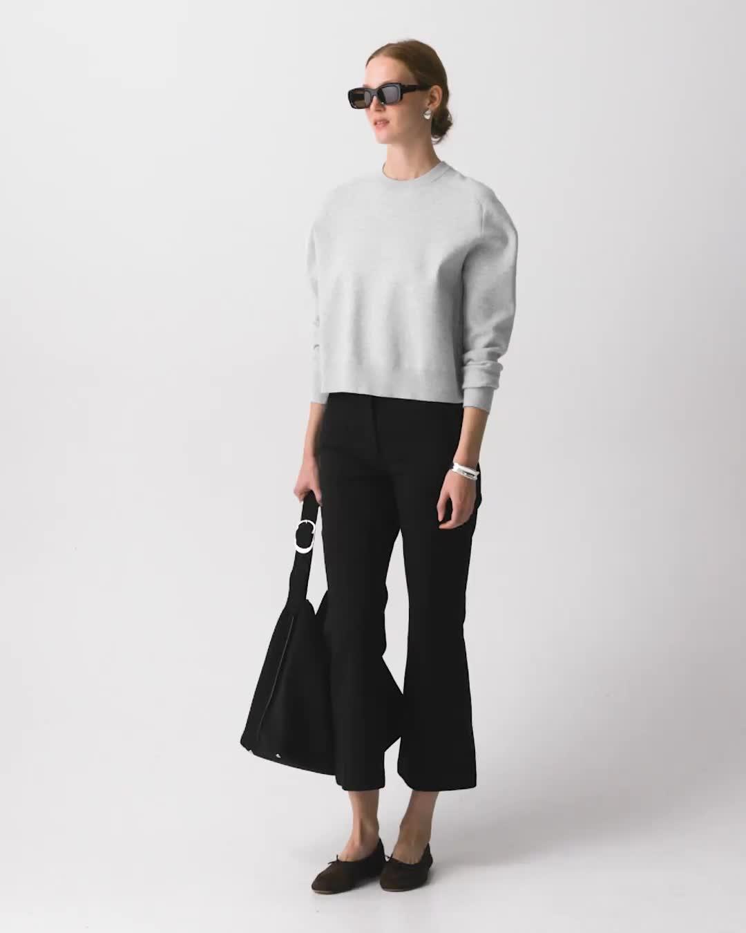 Cropped Crewneck Sweater in Light Bilen