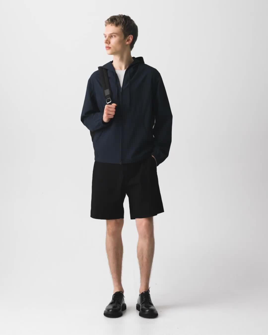 Standard Short in Good Linen