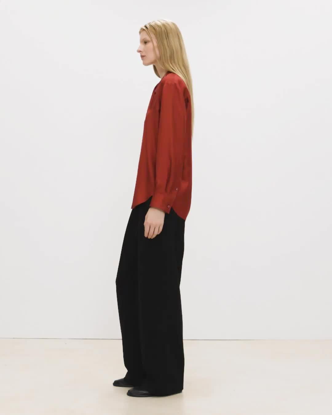 Boxy Button-Up Shirt in Mod Silk Twill