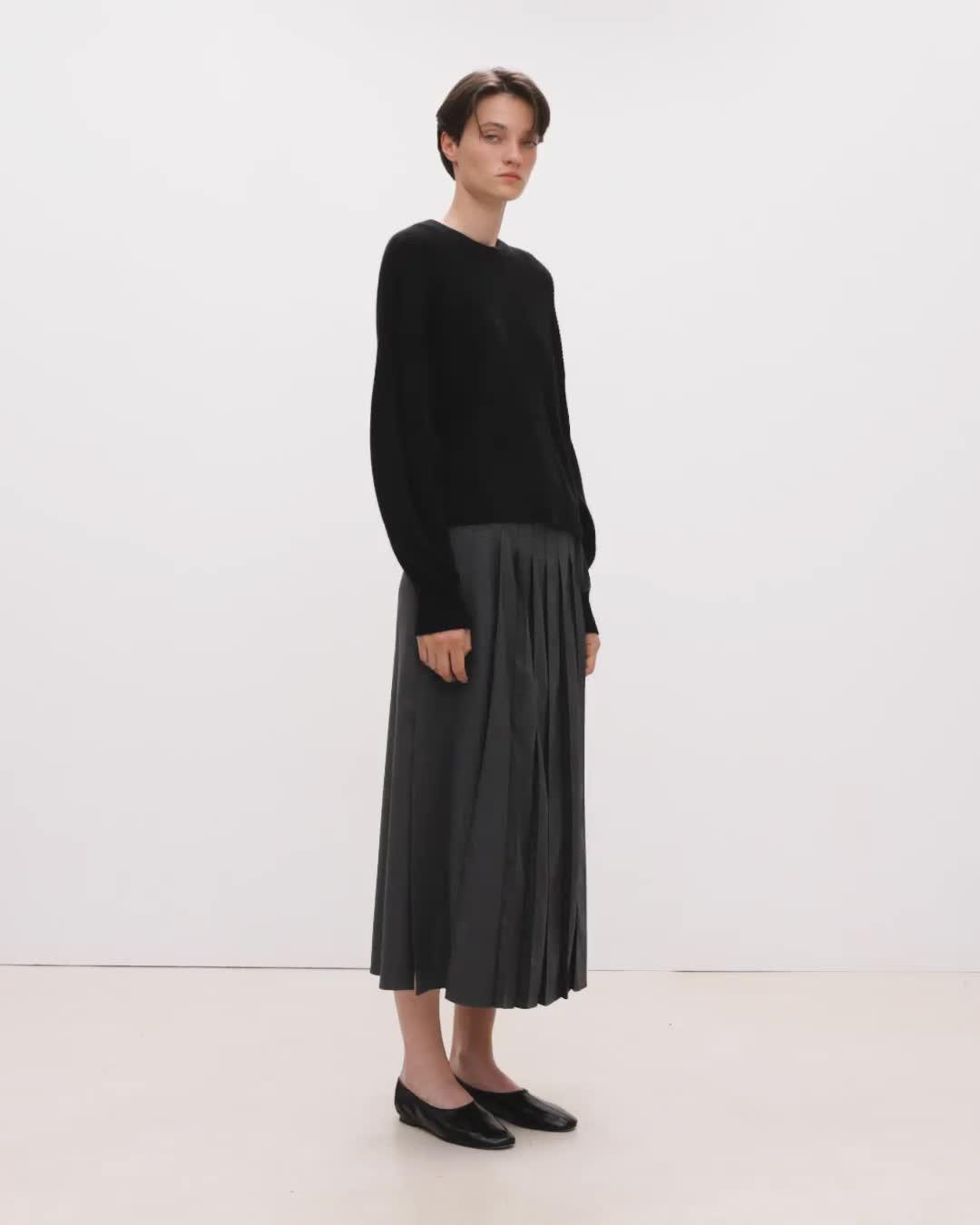 Textured Crewneck Sweater in Cashmere